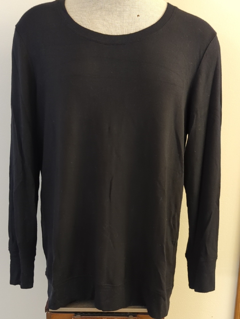Athleta Long Sleeve Crewneck Sweatshirt